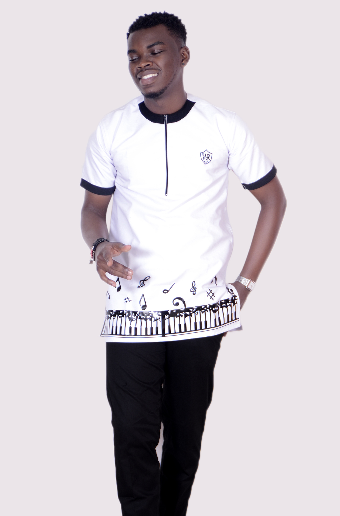 Chemise au cou rond pour hommes (noir / blanc)
