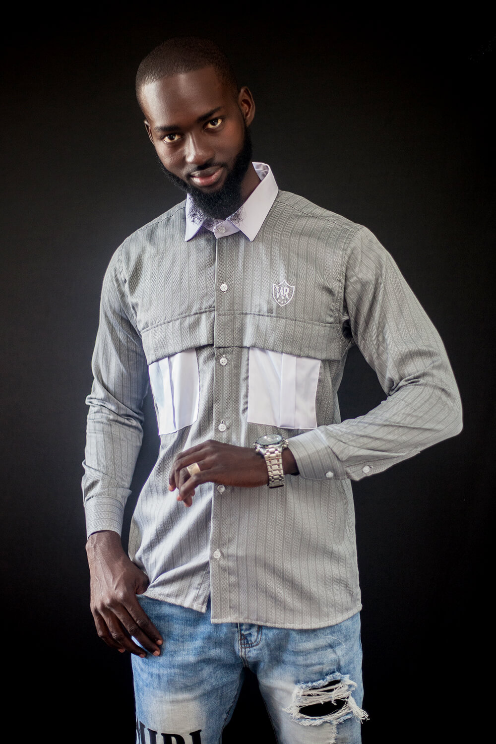 Chemise en soie boutonné au col classique pour homme(Gris/ Blanc)