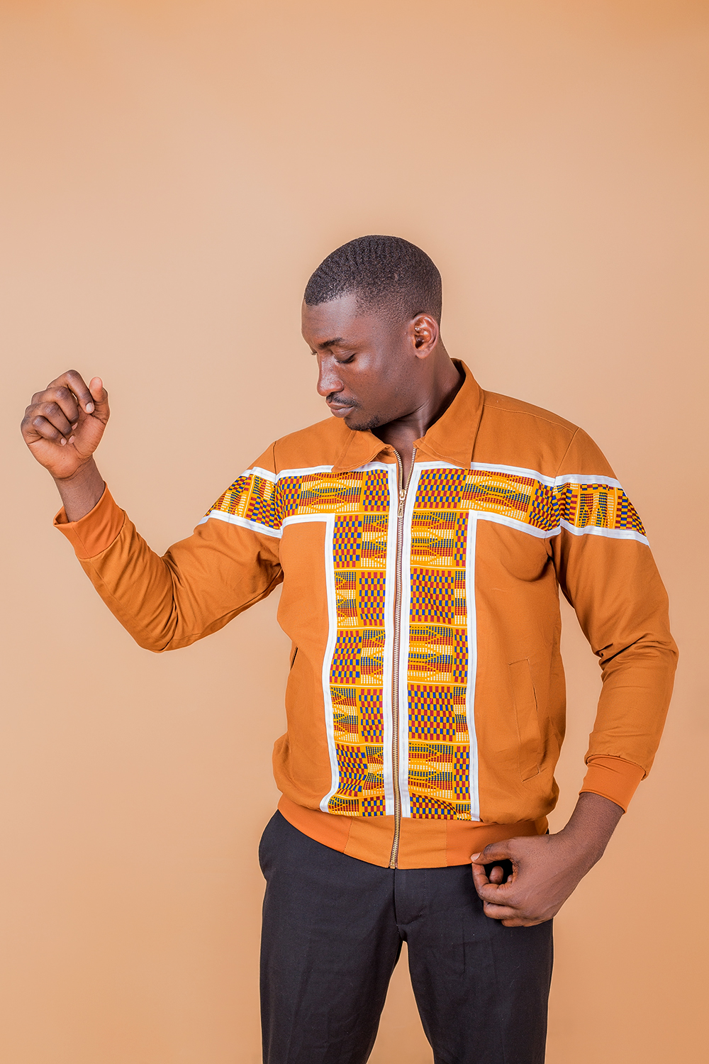 Bomber à col large à imprimé africain pour homme (Marron/ Blanc)
